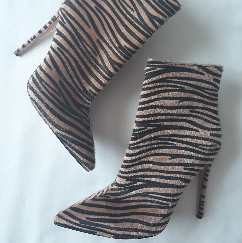 All Things Cherish Ankle Boots, size 40